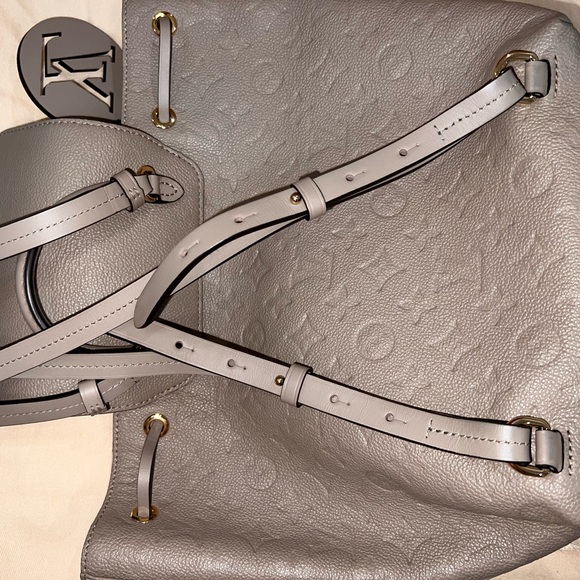 Louis Vuitton Montsouris Backpack - Picture 8 of 12